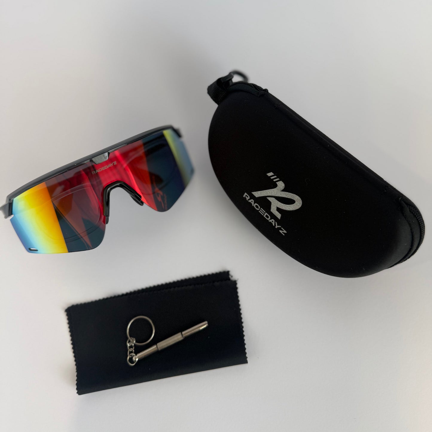 des Sables Black Green Frame Sunglasses with Carry Case and Accessories